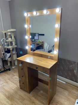 Гримерный столик с зеркалом и подсветкой лампами KS-7